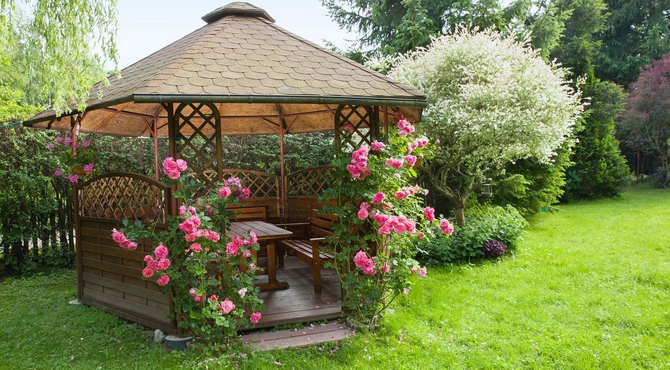 Natural wood gazebo craftsmanship